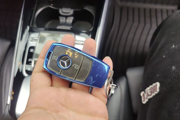 奔驰GLB 2020款 GLB 200 动感型中控内饰11