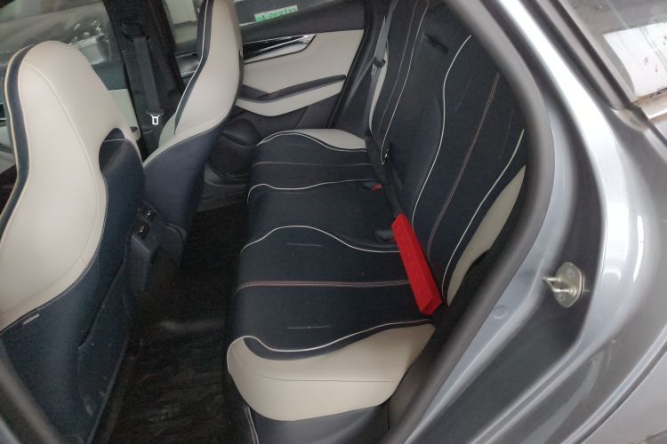 比亚迪 秦PLUS 2021款 DM-i 55KM 旗舰型中控内饰7004