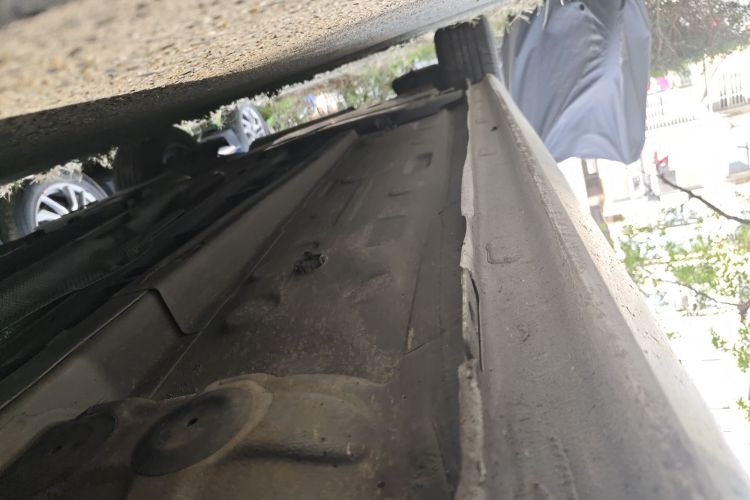 标致308 2018款 1.6L 手动时尚版局部细节9001