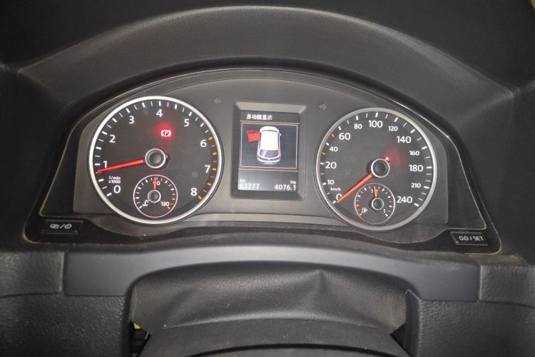 大众 途观 2015款 2.0TSI 自动四驱旗舰版中控内饰14