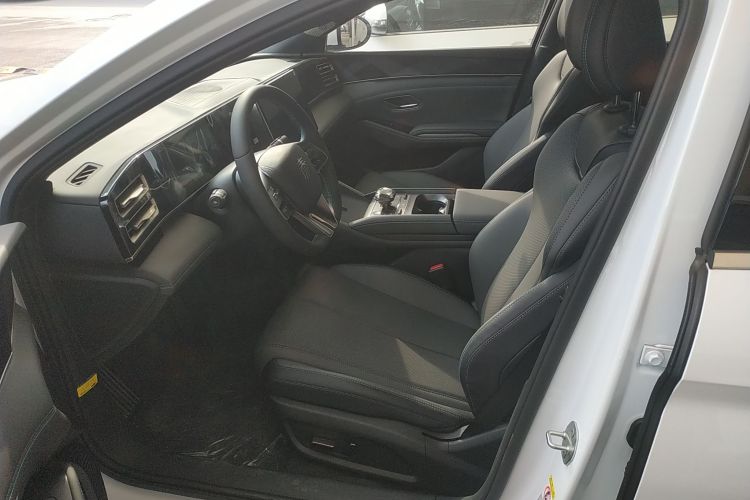 比亚迪 秦L 2024款 DM-i 80KM超越型中控内饰19