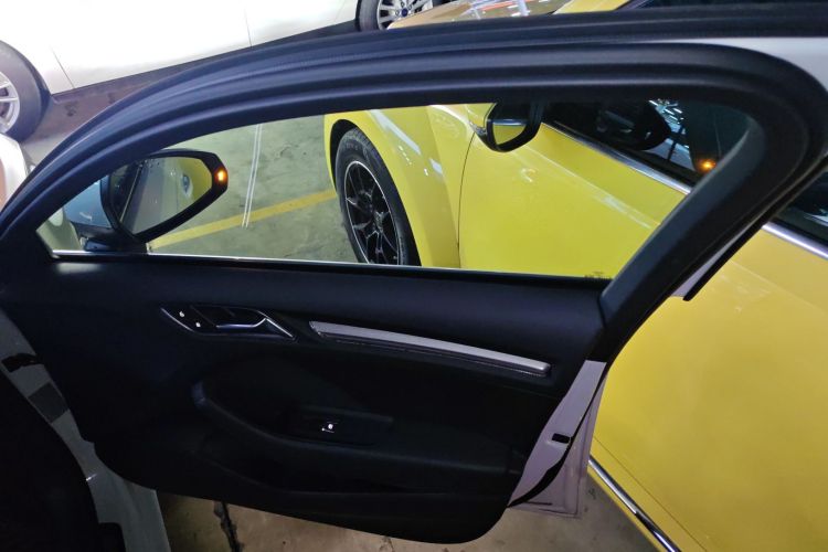 奥迪A3 2018款 30周年年型 Sportback 40 TFSI 风尚型中控内饰7005