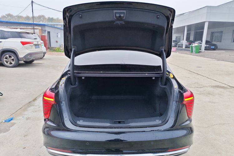 红旗H5 2024款 2.0T 自动智联旗畅版机舱底盘23