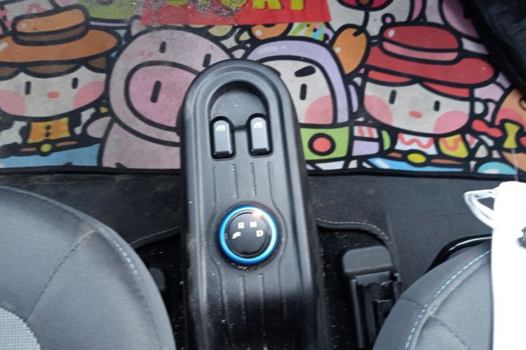 五菱汽车 宏光MINIEV 2020款 悦享款 三元锂中控内饰18