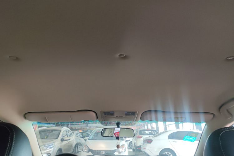 海马 福美来 2015款 1.6L 手动品尚型中控内饰22