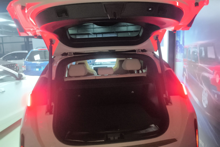 极氪X 2025款 五座后驱版局部细节23