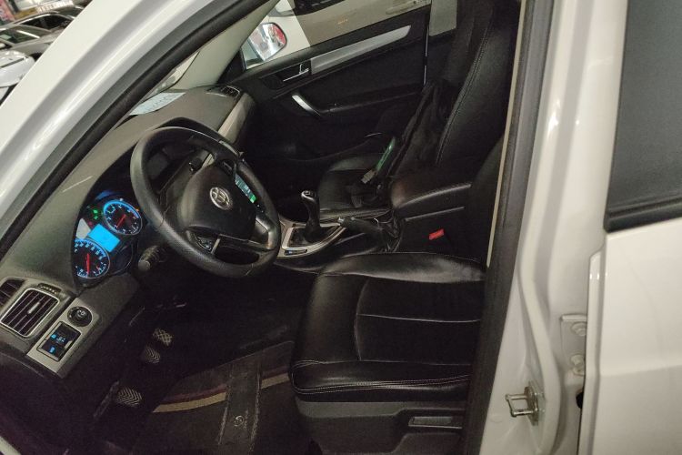 中华H530 2017款 1.6L 手动舒适型局部细节19