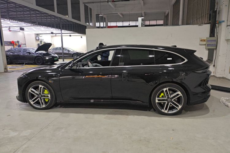 蔚来ET5T 2025款 冠军纪念版 100kWh Touring车身外观4