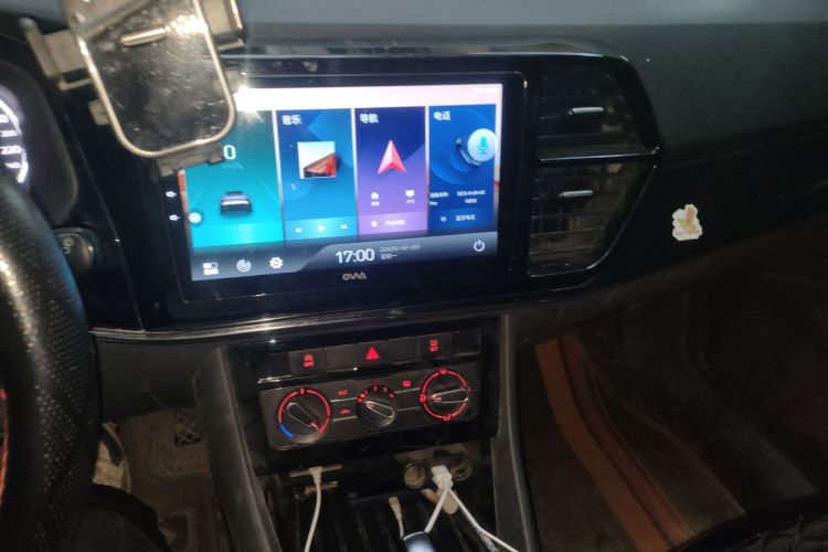 捷达VS5 2019款 280TSI 自动进取型中控内饰16