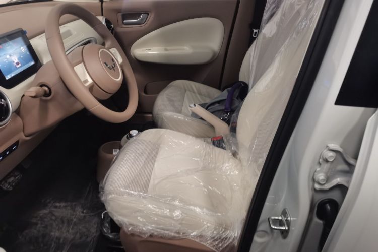 五菱汽车 宏光MINIEV 2025款 四门版 进阶款中控内饰19