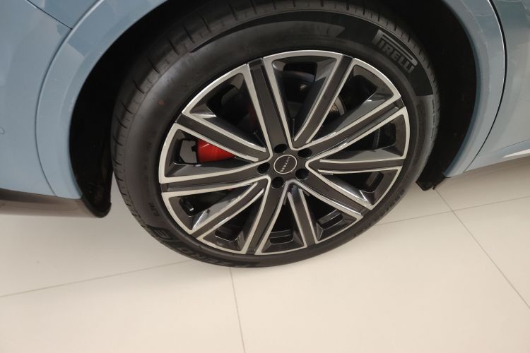 鸿蒙智行 智界R7 2024款 纯电 736km UItra车身外观6008