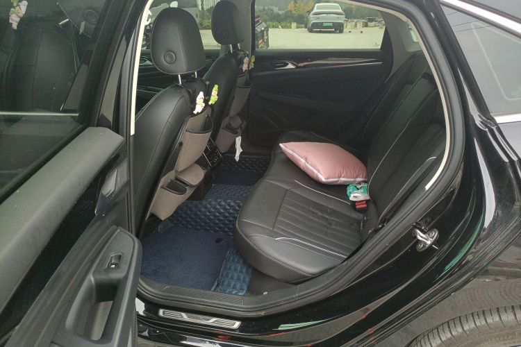 大众 帕萨特 2023款 330TSI 星空精英版中控内饰21