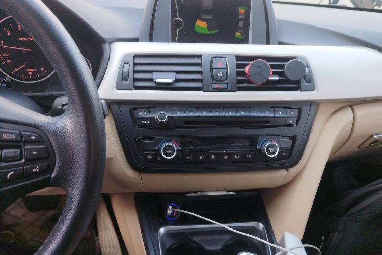 宝马3系 2014款 320Li 时尚型局部细节16