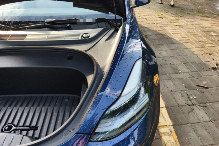 特斯拉 Model 3 2021款 标准续航后驱升级版 3D6局部细节9004