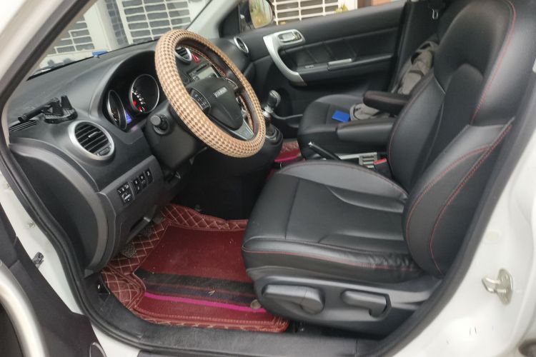 哈弗H6 2015款 升级版 1.5T 手动两驱精英型中控内饰19