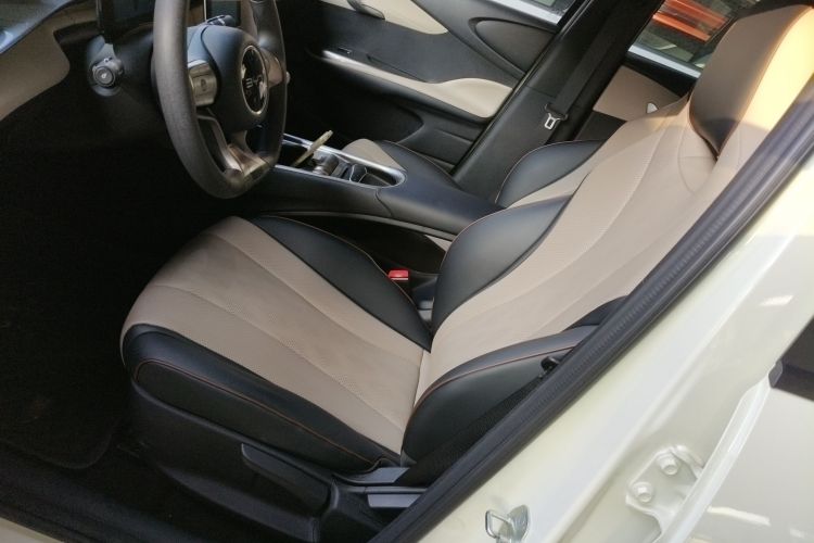 比亚迪 海豚 2024款 荣耀版 420km 自由版中控内饰19