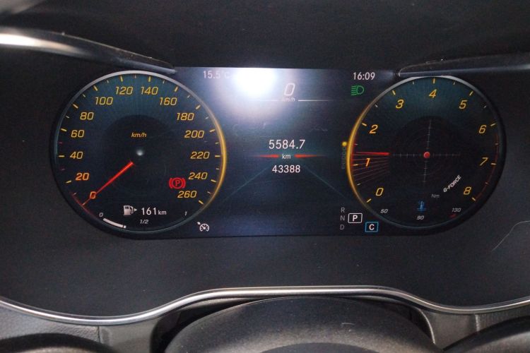 奔驰GLC 2021款 GLC 260 L 4MATIC 动感型中控内饰14