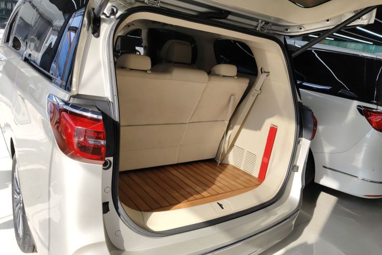 别克GL8 2022款 ES陆尊 653T 旗舰型机舱底盘23