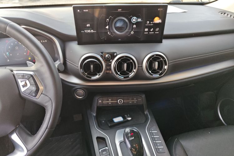 魏牌 VV6 2021款 2.0T 四驱智驭+中控内饰16