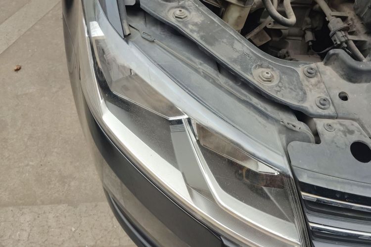 大众 朗逸 2015款 1.6L 自动风尚版车身外观8