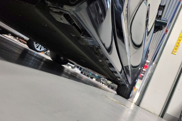 鸿蒙智行 智界R7 2024款 纯电 736km UItra局部细节9001