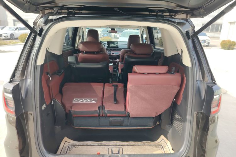 本田 艾力绅 2022款 2.0L e:HEV 至尊版局部细节23