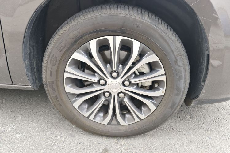 别克GL8 2022款 陆上公务舱 652T 舒适型车身外观10