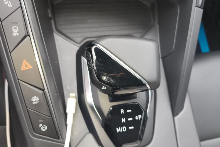 领克06 2020款 1.5T 耀Halo中控内饰18