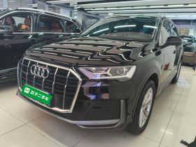奥迪Q7 2023款 45 TFSI quattro S line运动型