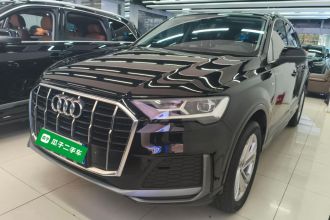 奥迪Q7 2023款 45 TFSI quattro S line运动型