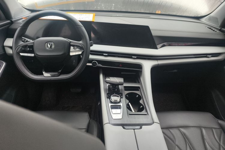 长安CS75 PLUS 2024款 第三代 冠军版 2.0T 智驾劲擎型中控内饰12