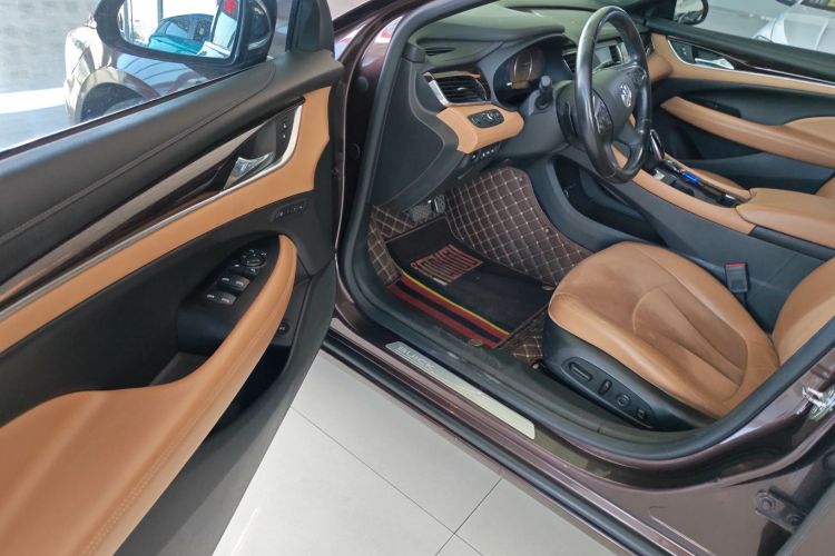 别克 君越 2016款 20T 豪华型中控内饰7003