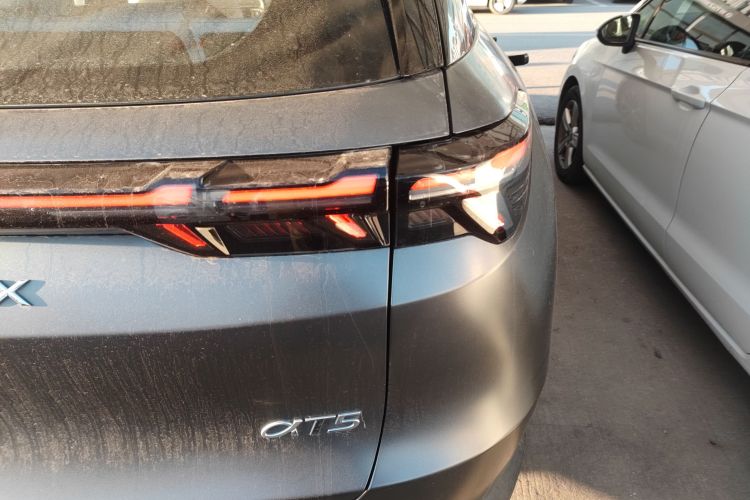 ARCFOX极狐 极狐 阿尔法T5(ARCFOX αT5) 2024款 660 MAX车身外观9