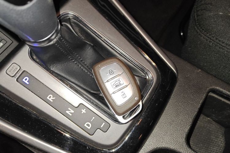 现代 朗动 2015款 1.6L 自动领先型中控内饰7001