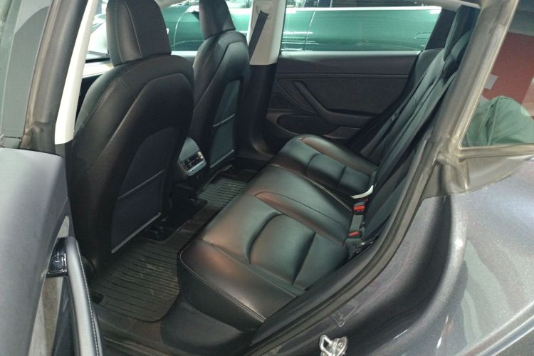 特斯拉 Model 3 2019款 标准续航后驱升级版中控内饰7004
