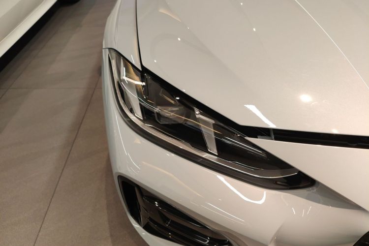 宝马4系 2024款 430i M运动曜夜套装车身外观8