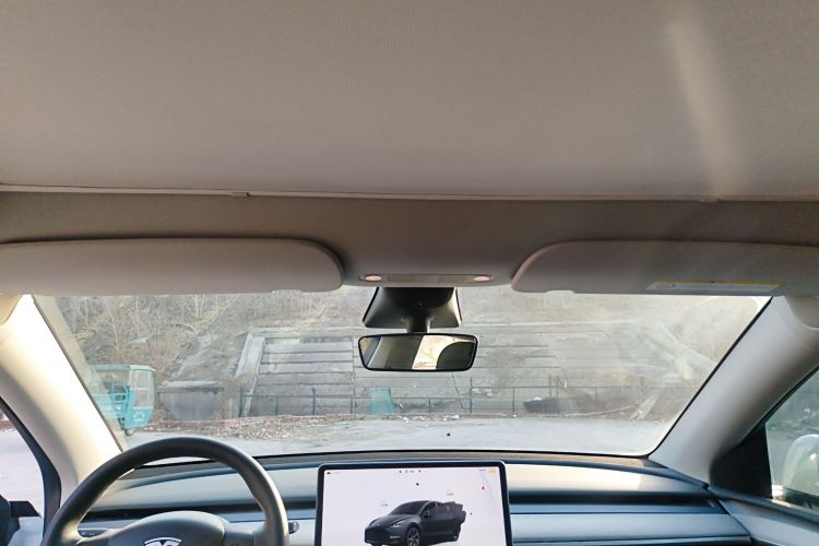 特斯拉 Model Y 2023款 长续航全轮驱动版中控内饰22