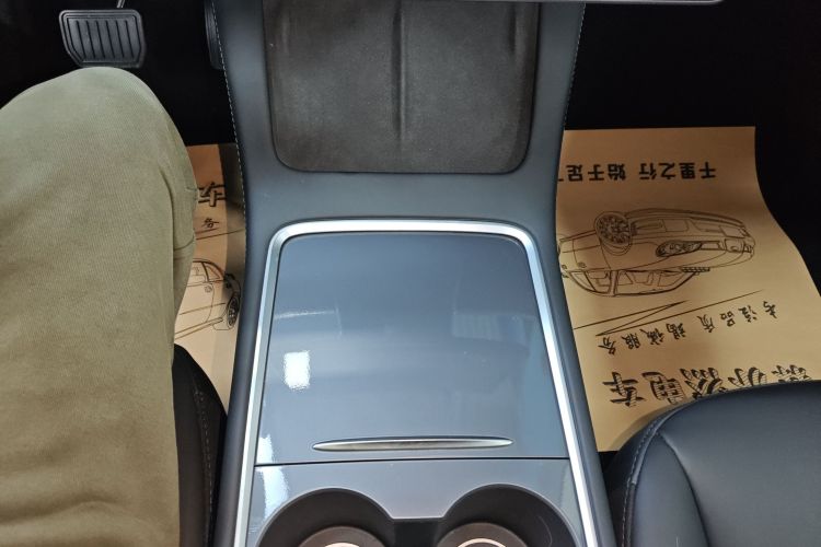 特斯拉 Model 3 2021款 标准续航后驱升级版 3D6局部细节18