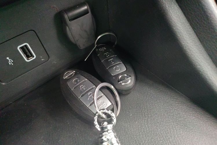 日产 轩逸 2022款 1.6L XL CVT悦享版中控内饰11