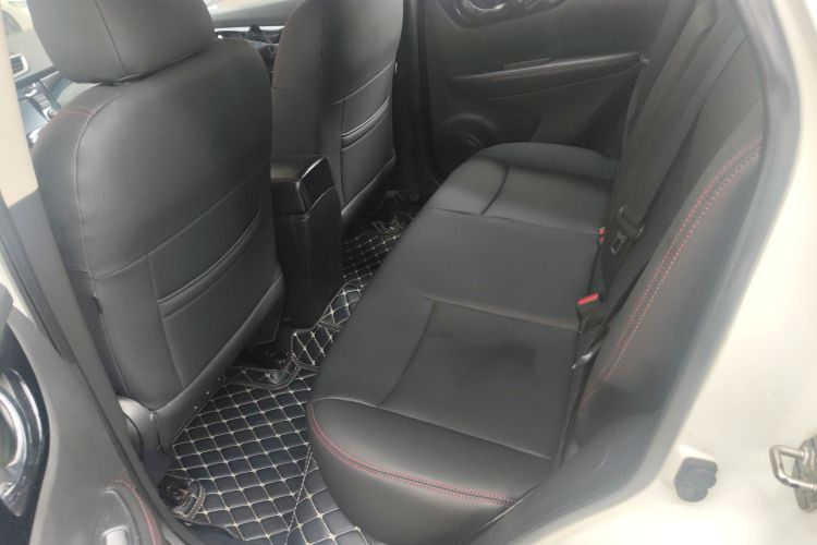 日产 逍客 2017款 2.0L CVT智享版 国V中控内饰7004