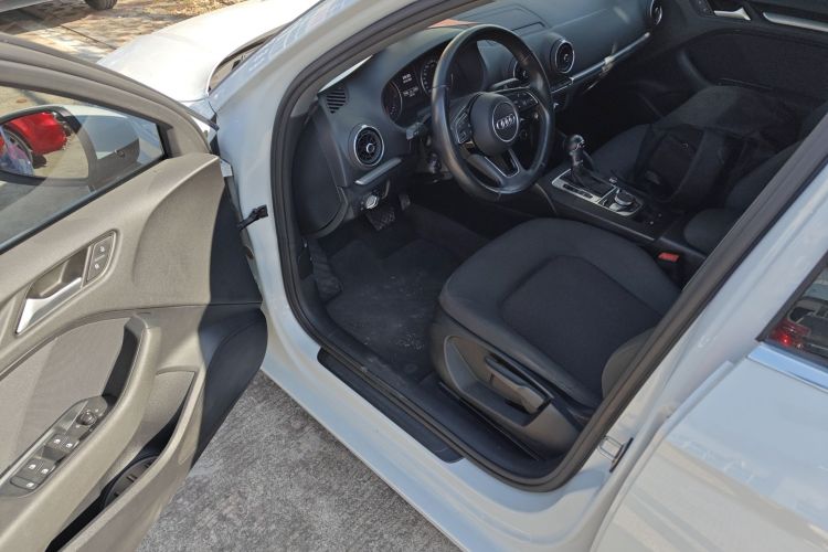 奥迪A3 2020款 Limousine 35 TFSI 进取型 国VI中控内饰20