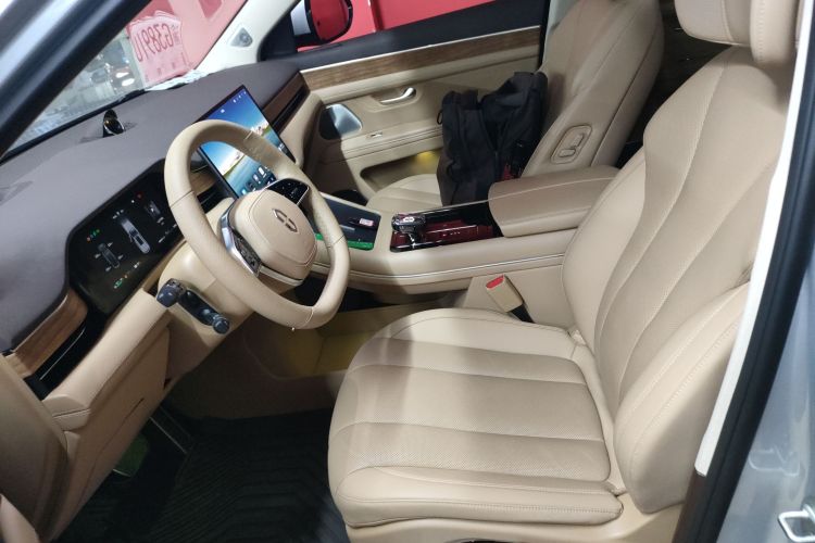 鸿蒙智行 问界M7 2024款 1.5T 智驾四驱Ultra版 5座局部细节19