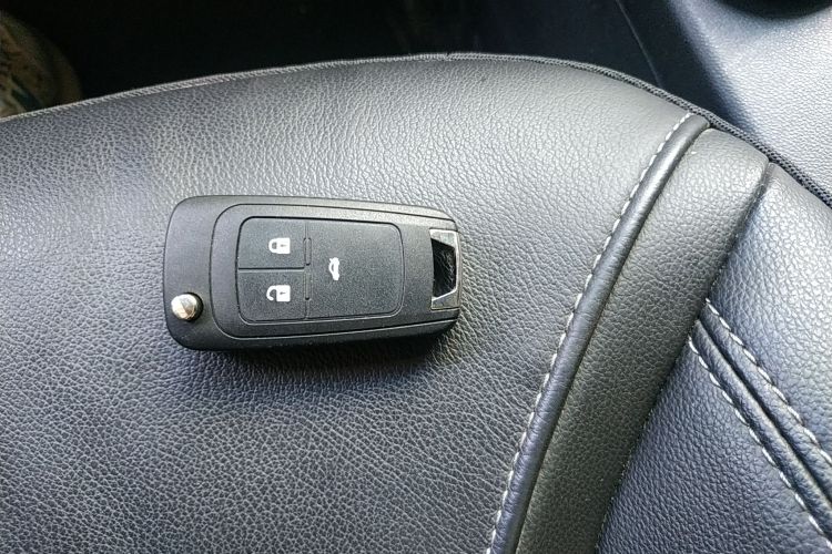 别克 英朗 2019款 18T 自动互联精英型 国VI中控内饰7001