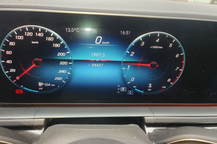 奔驰GLE 2020款 改款 GLE 350 4MATIC 时尚型中控内饰15