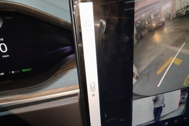 特斯拉 Model X 2023款 双电机全轮驱动版局部细节18