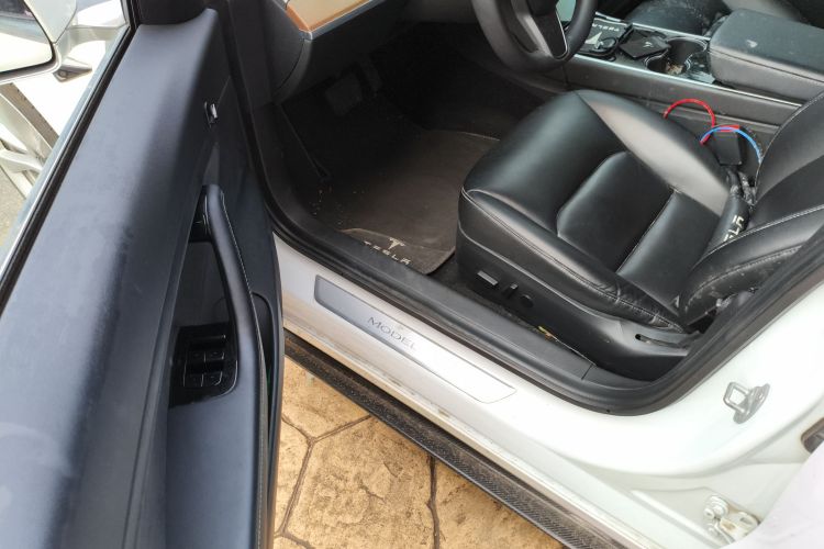 特斯拉 Model 3 2019款 标准续航后驱升级版中控内饰20