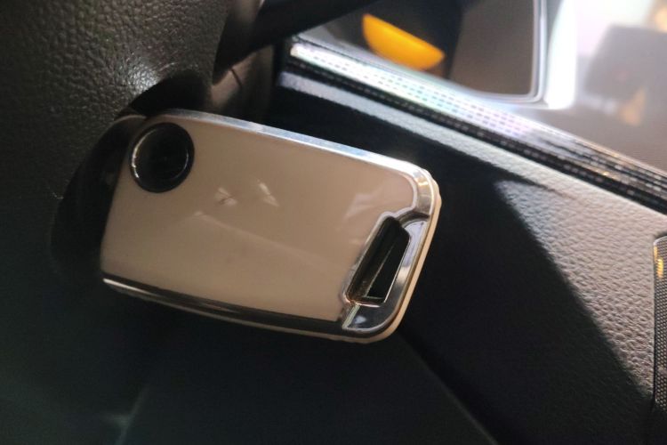 大众 朗逸 2023款 新锐 1.5L 手动新逸版中控内饰7001