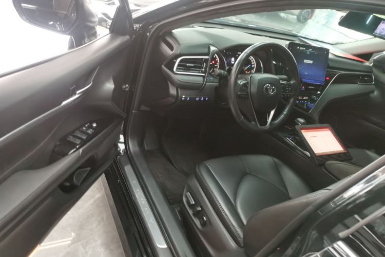 丰田 凯美瑞 2021款 2.0G 豪华版中控内饰20