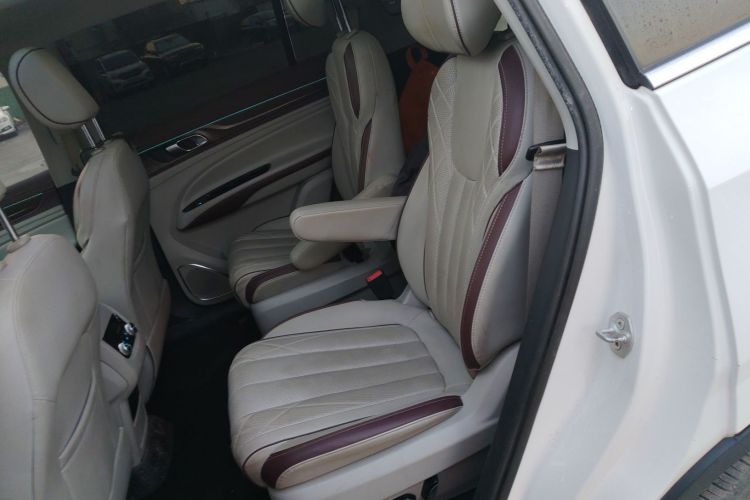 福特 领裕 2021款 EcoBoost 225 尊领型 6座中控内饰21