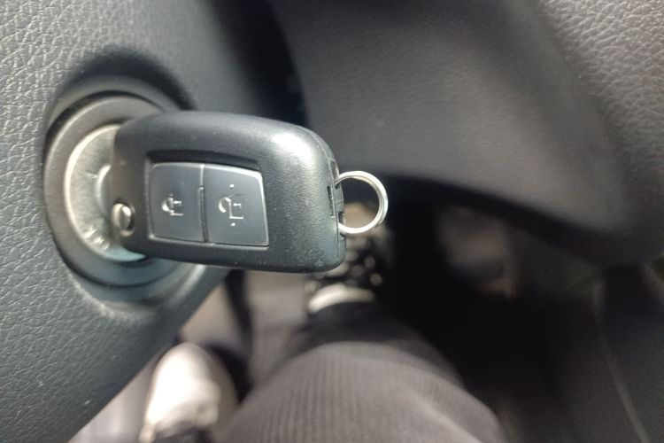 日产 逍客 2017款 2.0L CVT智享版 国V中控内饰11